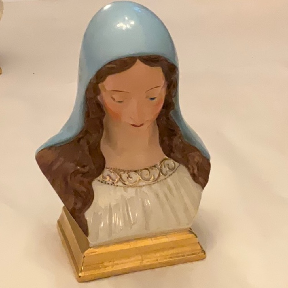 Vintage Holland Mold Ceramic Mary Bust 7 inch
